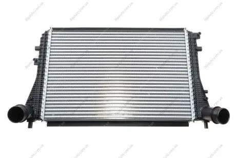 Радиатор интеркулера MAHLE CI 207 000P MAHLE / KNECHT CI207000P