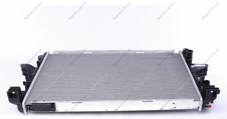 Радиатор охлаждения CR 585 000S MAHLE / KNECHT CR585000S (фото 1)