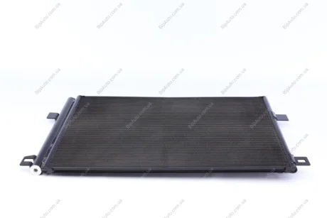 Радиатор кондиционера MAHLE MAHLE / KNECHT AC 885 000S