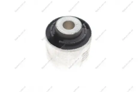 Сайлентблок важеля VKDS 331027 SKF VKDS331027