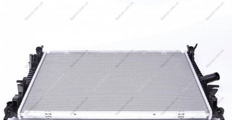 Радиатор охлаждения MAHLE / KNECHT CR 1370 000S (фото 1)
