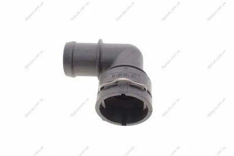 Фланець системи охолодження Audi A3/VW Golf IV 96-05 VIKA 11220762301