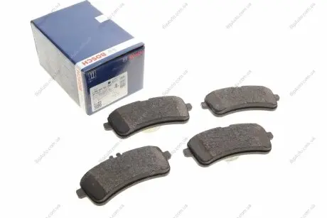 Тормозные колодки, дисковые. BOSCH 0986494763