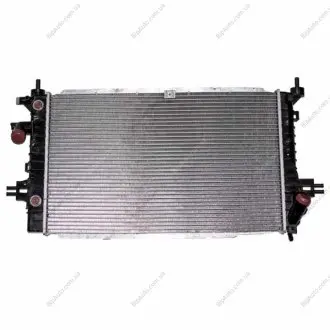 Радиатор, охлаждение двигателя Sato tech R12135