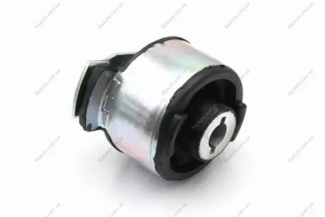 -TEKNOROT RENAULT С/блок задней балки правый Laguna II 01- Kautek RE-BS037