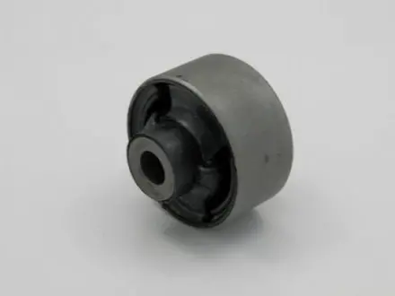 ВТУЛКА РЕЗИНОМЕТАЛЛИЧЕСКАЯ НИЗ ПЕРЕД Nty ZTP-HD-025A (фото 1)