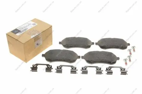 Колодки гальмівні (передні) MB C-class (S204/W204) 07- MERCEDES MERCEDES-BENZ 007420562095 (фото 1)