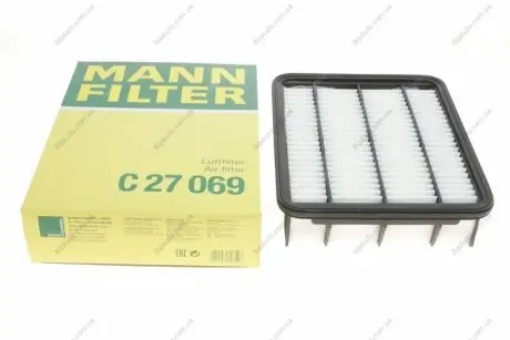 Фільтр повітряний TOYOTA LC PRADO 2.8 D-4D 15- MANN C27069