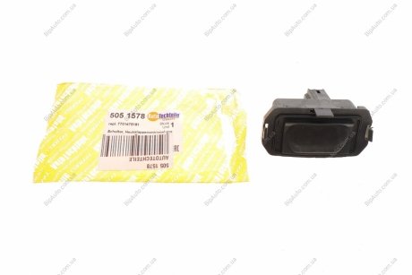 Кнопка открытия багажника Renault Megane II sedan 02- AUTOTECHTEILE 505 1578