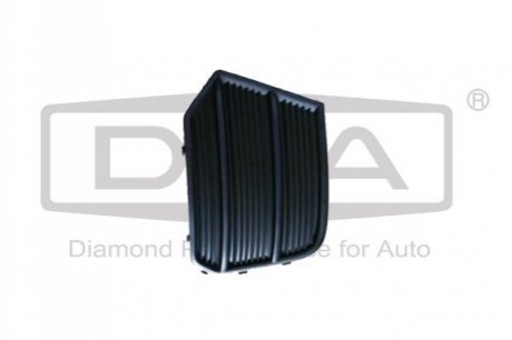 Вставка бампера (під протитуманку) Audi Q3 11-18 (R) DPA 88071822302