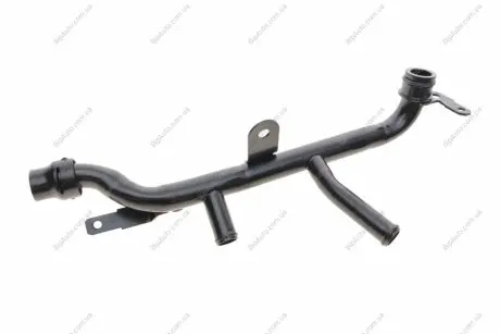 Патрубок системи охолодження Audi A4 00-08 VIKA 11211403401