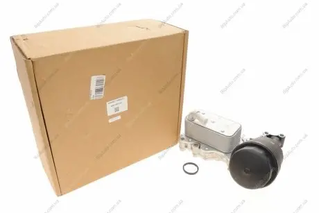 Корпус фільтра масляного (з радіатором) MB OM651 OEM 6511801310