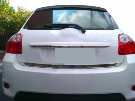 Накладки на кузов Toyota Auris 2007-2012 гг. CarmoS CAR50299