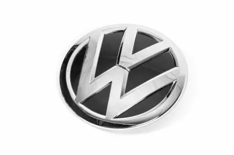 Значок Volkswagen Caddy 2015-2020 гг. Davs Auto B100050