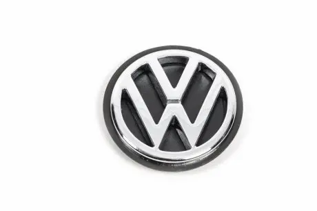 Значок Volkswagen Golf 3 Davs Auto B100008