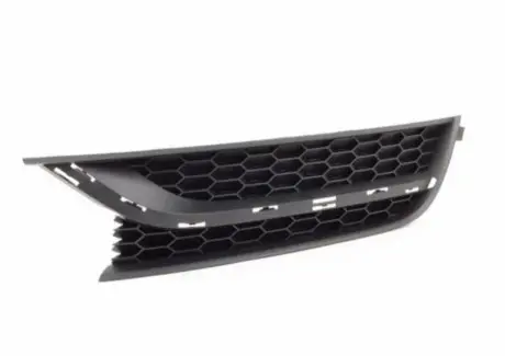 Решетка в бампер Volkswagen Passat B7 USA 11-15 левая без отв. п/тум. без молдинга AVTM 7439 917