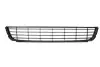 Решетка в бампер Volkswagen Golf VI 09-12 средняя с черн. молдингом 5K0853677A9B9 AVTM 7411 992 (фото 1)