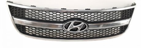 Решетка радиатора Hyundai H-1, H-300 08-13 черная с хром. молдингами AVTM 183224990 (фото 1)