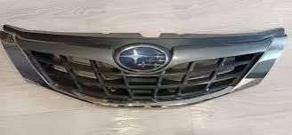 Решетка радиатора Subaru Impreza 07-11 черная с хом. молдингом AVTM 186703990
