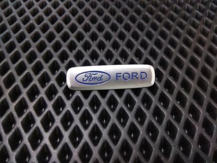 Шильдик (эмблема) для ковриков Ford AVTM LGEV10261 (фото 1)