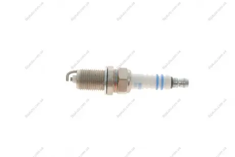 Свічка запалення Nissan Primera 2.0 16V 99-02 0 242 236 541 BOSCH 0242236541