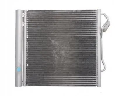 Радіатор кондиціонера THERMOTEC KTT110426