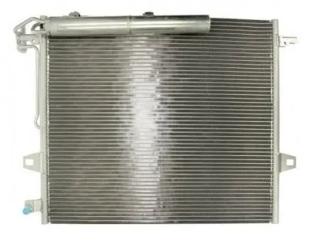 Радіатор кондиціонера THERMOTEC KTT110306