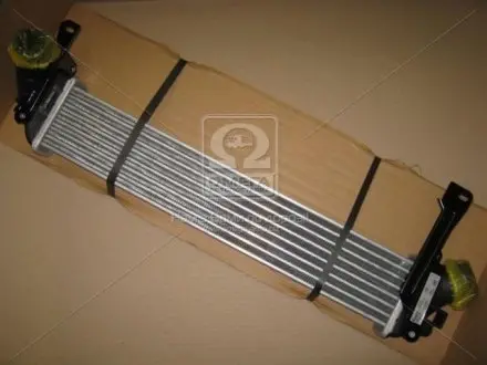 Интеркулер NS KUBISTAR(03-)1.5 dCi(+)[OE 82 00 221 885] NISSENS 96563