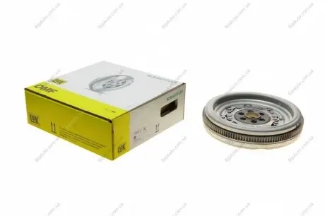 Двомасовий маховик LuK 415 0857 09