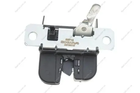Замок кришки багажника VW Golf IV 97-06 BOGAP A5136117