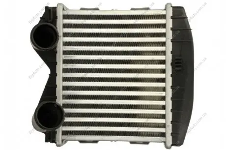 Интеркулер MCC SMART CITY-COUPE(98-)0.6(+)[OE 0003007V002] NISSENS 96893