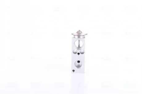 Клапан кондиціонера MB C-Class (W204)/E-Class (W212) 2.0-3.5 07-16 NISSENS 999241 (фото 1)