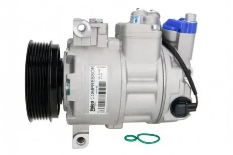 Компресор кондиціонера CAMRY 1.8-2.4 00-06 Valeo 811111