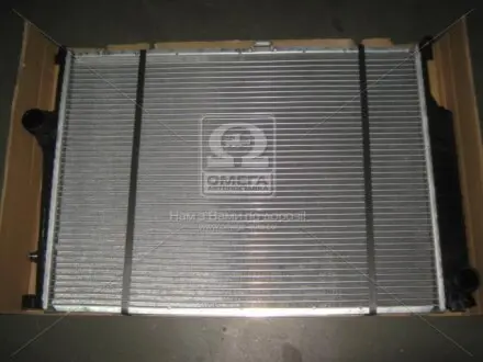 Радіатор охолодження двигуна 530/535/730/735 MT 85-94 Van Wezel 06002102