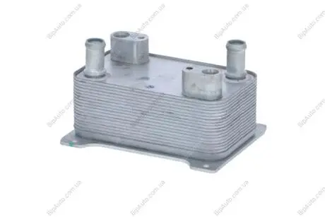 Радіатор масляний Audi A8/VW Passat 2.0/4.2 FSI 03-10 (теплообмінник) NRF 31362