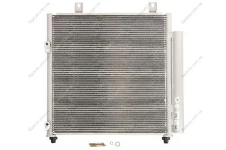 MITSUBISHI Радіатор кондиціонера (конденсатор) MIRAGE 1.0, 1.2 12- NISSENS 940447