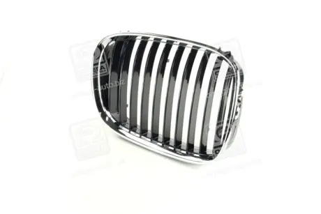 Решітка в капотi пра. BMW 5 E39 TEMPEST 014 0089 914