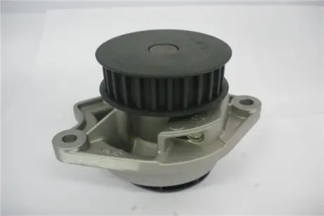 Насос водяной двигателя GMB GWVW13A