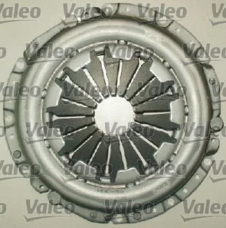 HYUNDAI к-т зчеплення (корзина + диск + підшипник) Lantra 1,5-1,6 -00 D215 Valeo 826357